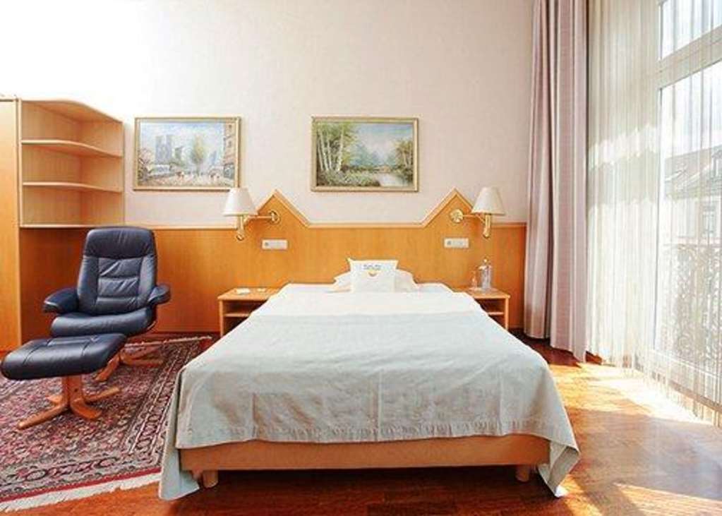Komfort Hotel Am Kurpark Bad Homburg vor der Höhe Szoba fotó