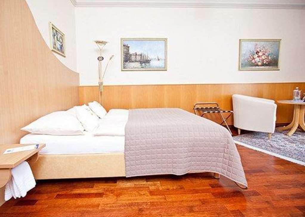 Komfort Hotel Am Kurpark Bad Homburg vor der Höhe Szoba fotó